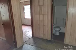 111 Parmer St, Forest City, NC 28043 - Photo 16