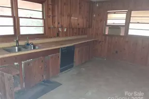 111 Parmer St, Forest City, NC 28043 - Photo 8