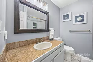 10927 Hunter Trail Ln, Charlotte, NC 28226 - Photo 20