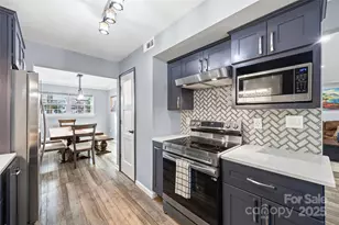 10927 Hunter Trail Ln, Charlotte, NC 28226 - Photo 10