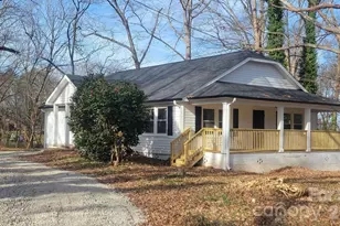 636 Harrison Sanders Ln, Lincolnton, NC 28092 - Photo 1