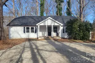 636 Harrison Sanders Ln, Lincolnton, NC 28092 - Photo 2