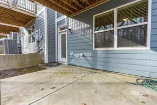 10211 Glenmere Crk Cir, Charlotte, NC 28262 - Photo 12