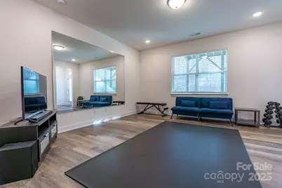 10211 Glenmere Creek Circle, Charlotte, NC 28262 - Photo 6