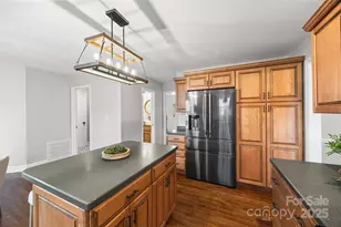 1206 Matthews Plantation Dr, Matthews, NC 28105 - Photo 14