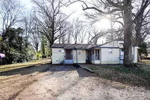 4115 Tresevant Ave, Charlotte, NC 28208 - Photo 2