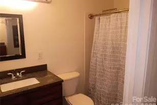 8443 Shiredale Ln, Charlotte, NC 28212 - Photo 10