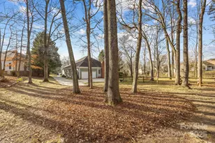 10012 Lattice Ct, Charlotte, NC 28269 - Photo 36