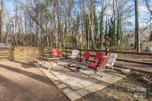 10012 Lattice Ct, Charlotte, NC 28269 - Photo 32