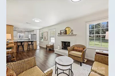 4523 Carriage Drive Circle, Charlotte, NC 28205 - Photo 16