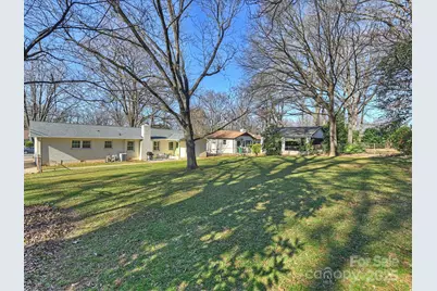 4523 Carriage Drive Circle, Charlotte, NC 28205 - Photo 30