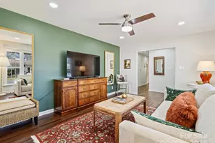 4523 Carriage Dr Cir, Charlotte, NC 28205 - Photo 4