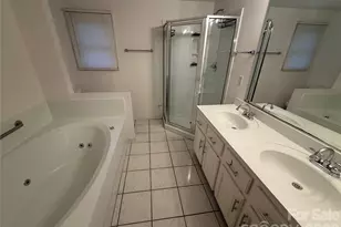 1215 Summerville Rd, Charlotte, NC 28214 - Photo 12