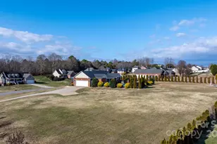 5174 S Oak Cir, Granite Falls, NC 28630 - Photo 38