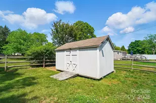 8309 Emily Dr, Harrisburg, NC 28075 - Photo 34