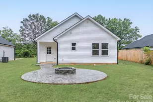 208 N Railroad Ave, East Spencer, NC 28039 - Photo 2