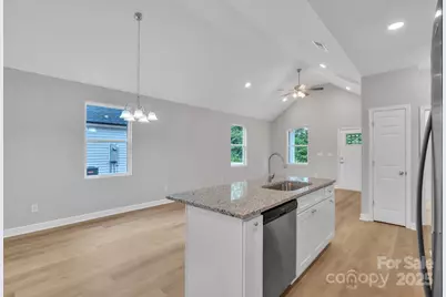 208 N Railroad Avenue, East Spencer, NC 28039 - Photo 24