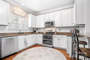 135 High Ridge Rd, Mooresville, NC 28117 - Photo 2