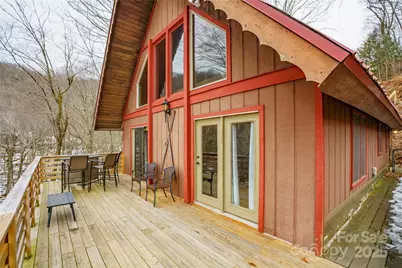 672 Chestnut Lane, Mars Hill, NC 28754 - Photo 1