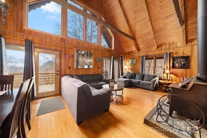 672 Chestnut Lane, Mars Hill, NC 28754 - Photo 2