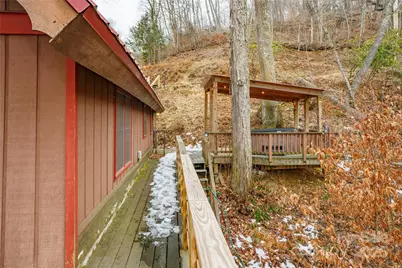 672 Chestnut Lane, Mars Hill, NC 28754 - Photo 26