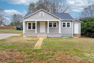 1529 4th St NE, Hickory, NC 28601 - Photo 2