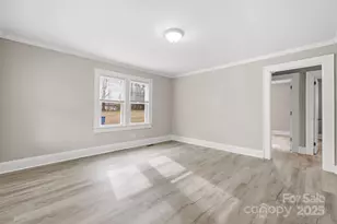 1529 4th St NE, Hickory, NC 28601 - Photo 10