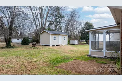 4012 24th Street Place NE, Hickory, NC 28601 - Photo 22