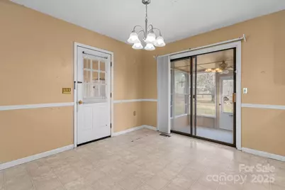 4012 24th Street Place NE, Hickory, NC 28601 - Photo 10