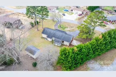 4012 24th Street Place NE, Hickory, NC 28601 - Photo 30