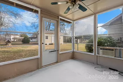 4012 24th Street Place NE, Hickory, NC 28601 - Photo 18