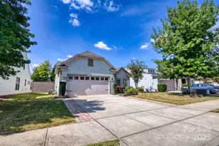 353 Harvest Valley Ln, Fort Mill, SC 29715 - Photo 4