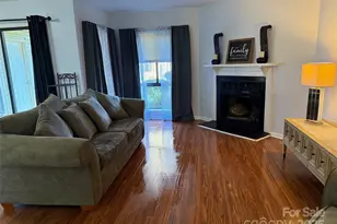 4823 Spring Lake Dr, Charlotte, NC 28212 - Photo 2