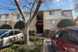 4823 Spring Lake Dr, Charlotte, NC 28212 - Photo 1