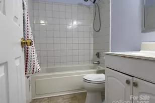 4823 Spring Lake Dr, Charlotte, NC 28212 - Photo 20