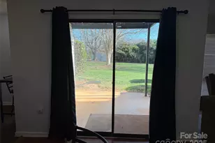 4823 Spring Lake Dr, Charlotte, NC 28212 - Photo 12