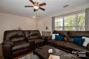 137 Lynch Cir, Mooresville, NC 28117 - Photo 10