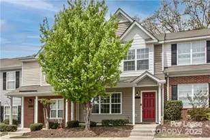 137 Lynch Cir, Mooresville, NC 28117 - Photo 2