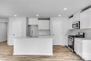 233 W 18th St, Kannapolis, NC 28081 - Photo 10