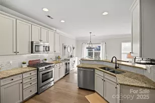 4755 Mt Royal Ln, Charlotte, NC 28210 - Photo 18