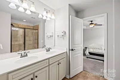 4755 Mount Royal Lane, Charlotte, NC 28210 - Photo 32