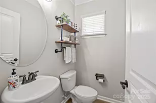 4755 Mt Royal Ln, Charlotte, NC 28210 - Photo 22