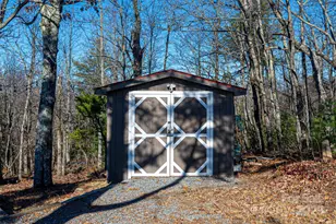 7042 Martin Ln, Morganton, NC 28655 - Photo 8