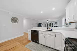 114 Hill St, Granite Falls, NC 28630 - Photo 14