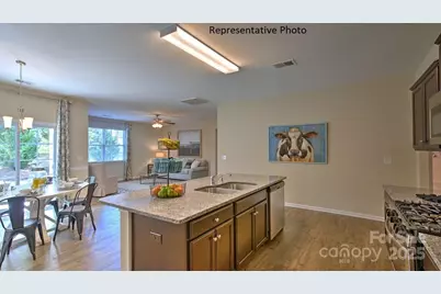 637 17th Avenue Drive NE, Hickory, NC 28601 - Photo 12