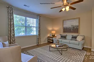 637 17th Ave Dr NE, Hickory, NC 28601 - Photo 4