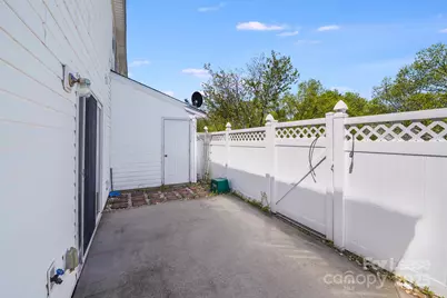 17125 Greenlawn Hills Court, Charlotte, NC 28213 - Photo 26