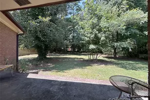 5933 Crestwood Dr, Charlotte, NC 28216 - Photo 20