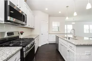 1043 Winnett Dr, Waxhaw, NC 28173 - Photo 2