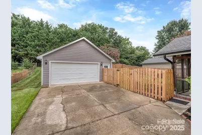 8715 Parkchester Drive, Charlotte, NC 28277 - Photo 8